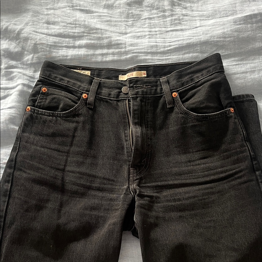 Black Levi’s Dad Jeans